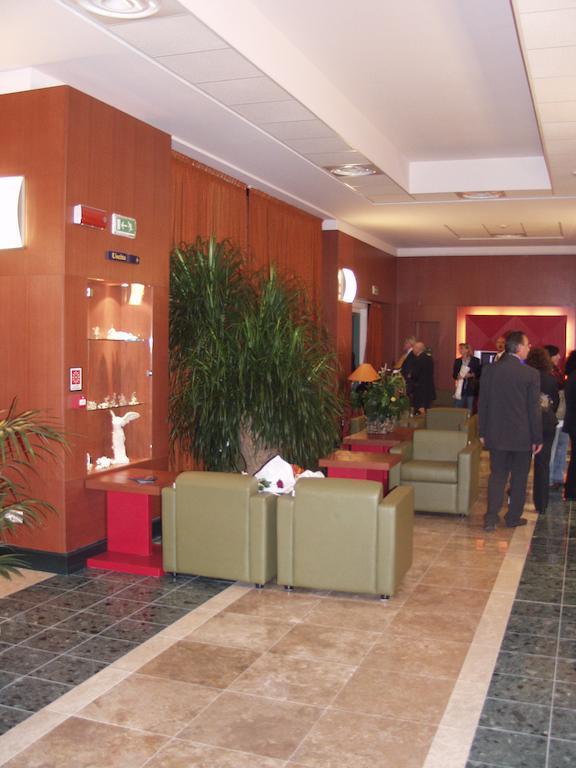 Hotel Mareschi Palace Новара Екстериор снимка